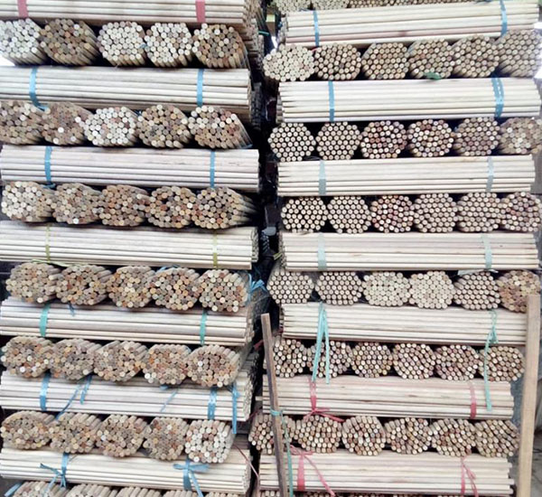 Produsen Dowel Kayu Ulir dan Polos (1) Produsen Dowel Kayu Ulir dan Polos (1)